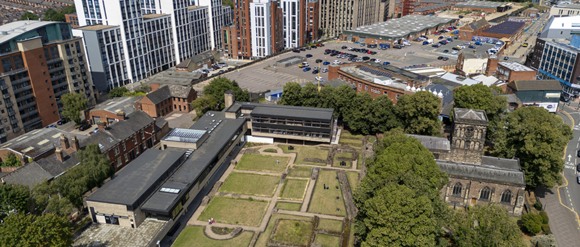 Jewry Wall 310825 001 copy 1500px