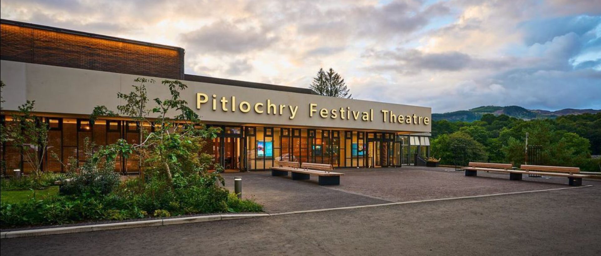 Pitlochry Theatre 1