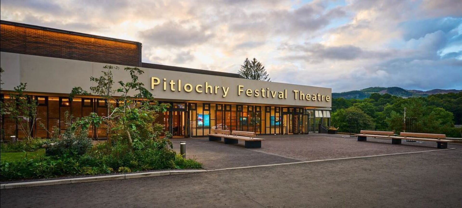 Pitlochry Theatre 1