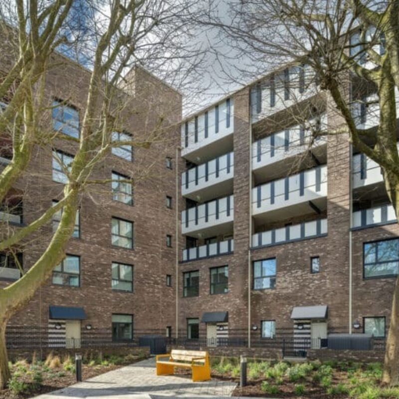 Tustin estate externals march26 15 768x512 credit bouygues